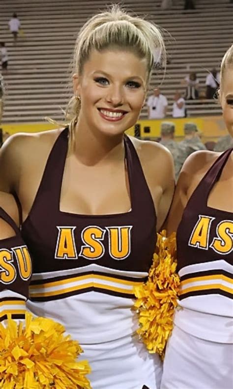 College football cheerleaders in images